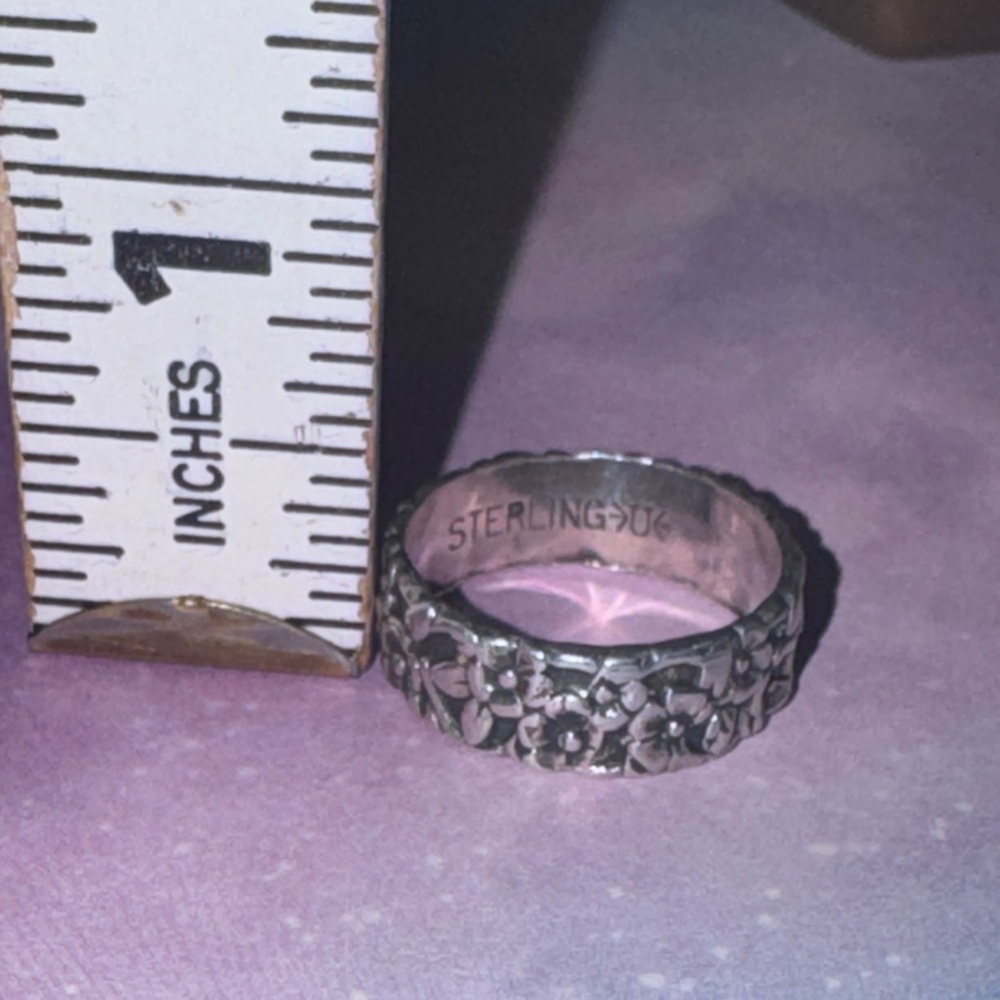 Vintage Floral Silver Ring - Picture 9 of 11